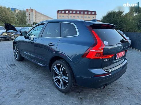 Volvo XC60 2018 - фото 3