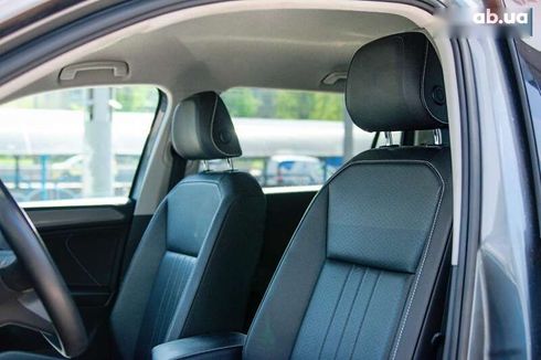Volkswagen Tiguan 2021 - фото 18