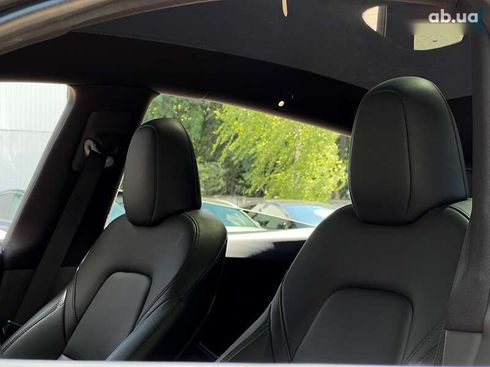 Tesla Model Y 2024 - фото 14