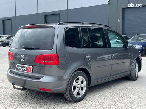 Volkswagen Touran 2012 серый - фото 7