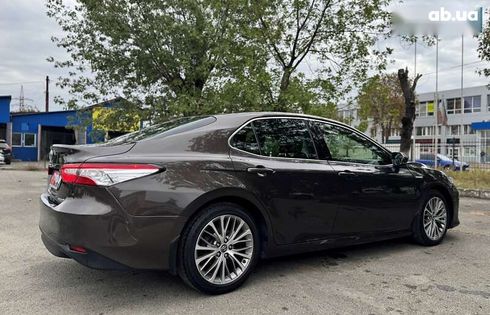 Toyota Camry 2019 - фото 29