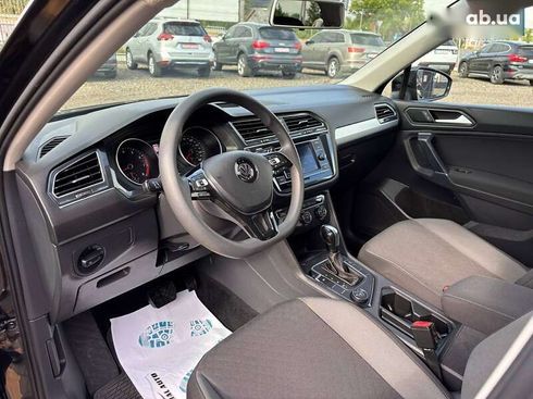 Volkswagen Tiguan 2020 - фото 17