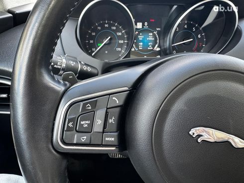 Jaguar F-Pace 2018 красный - фото 52