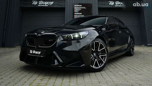 BMW M5 2024 - фото 13