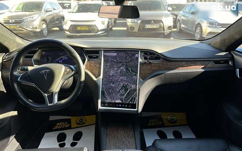 Tesla Model S 2017 - фото 12