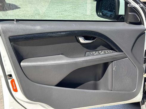 Volvo XC70 2010 белый - фото 15