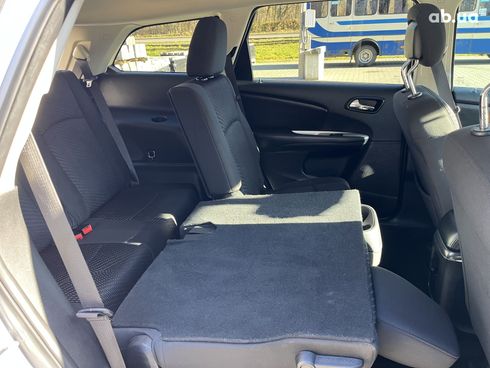 Dodge Journey 2018 серебристый - фото 13