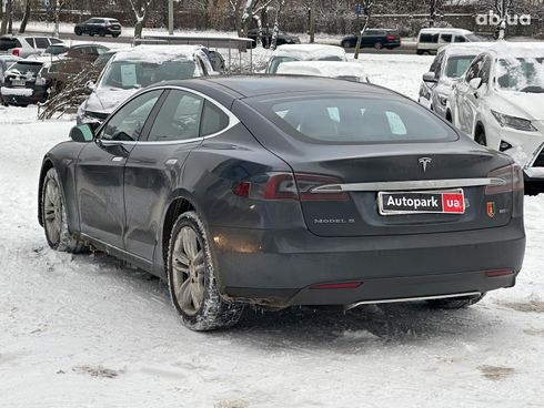 Tesla Model S 2015 серый - фото 12