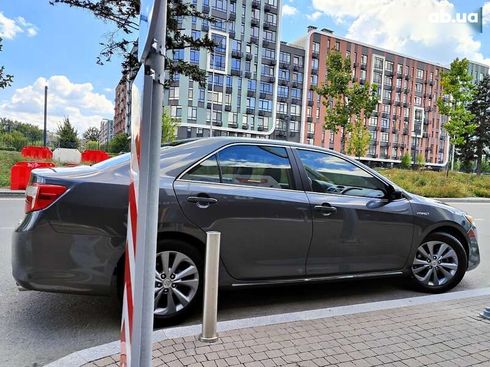 Toyota Camry 2012 - фото 24