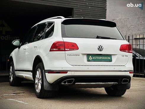 Volkswagen Touareg 2018 - фото 16