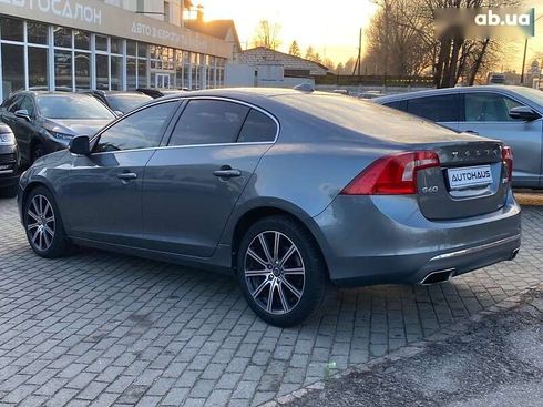 Volvo S60 2016 - фото 8