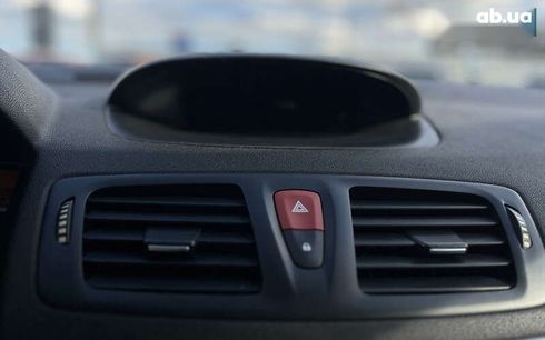Renault Megane 2011 - фото 17
