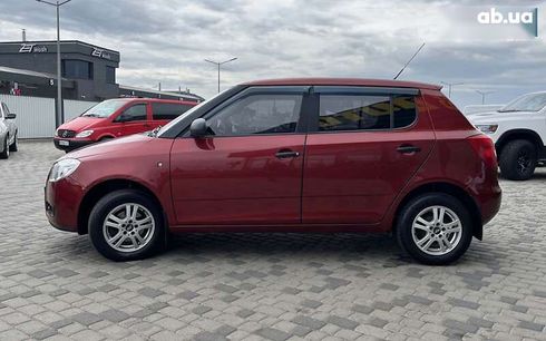 Skoda Fabia 2008 - фото 4