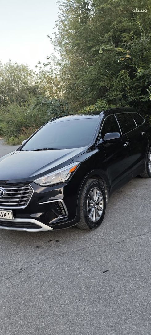 Hyundai Grand Santa Fe 2017 черный - фото 17
