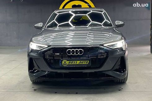 Audi E-Tron 2020 - фото 2