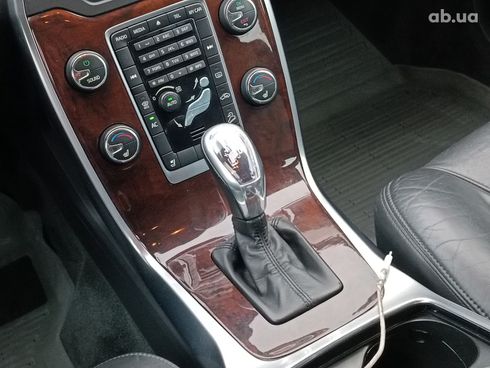 Volvo XC70 2012 синий - фото 17