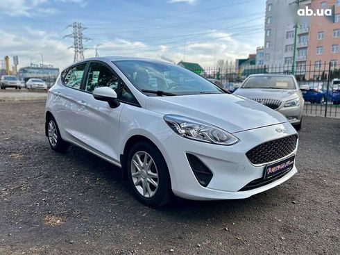 Ford Fiesta 2018 - фото 8