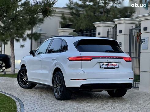 Porsche Cayenne 2018 - фото 10