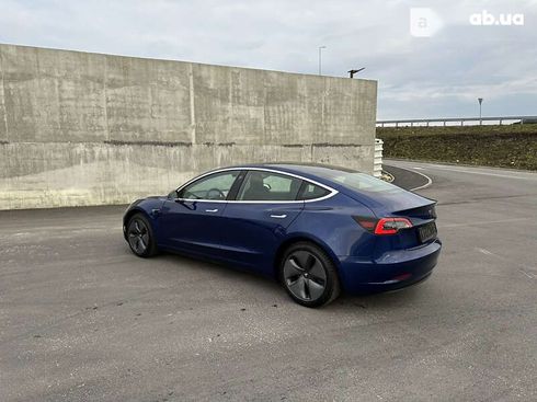 Tesla Model 3 2019 - фото 12