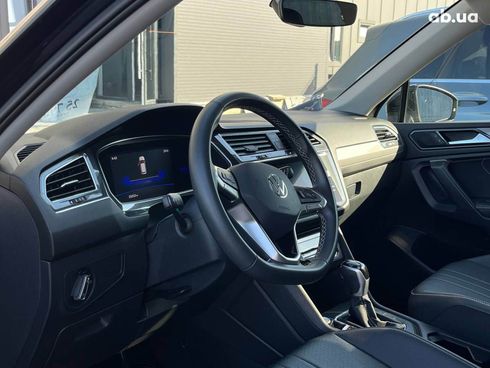 Volkswagen Tiguan 2021 черный - фото 45