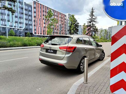 Kia Cee'd 2016 - фото 24