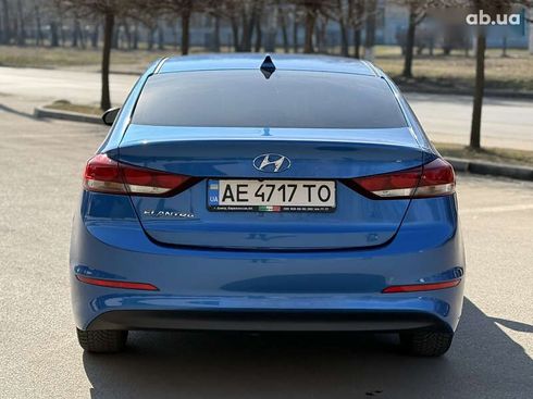 Hyundai Elantra 2017 - фото 6