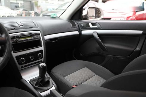 Skoda Octavia 2009 - фото 11