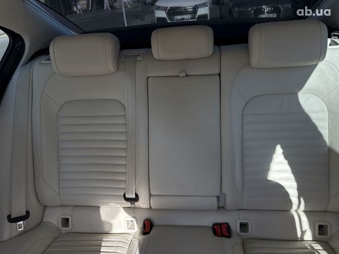 Volkswagen Passat 2017 синий - фото 5