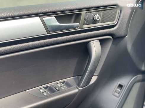 Volkswagen Touareg 2012 - фото 25