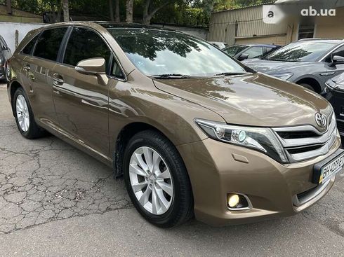 Toyota Venza 2014 - фото 12