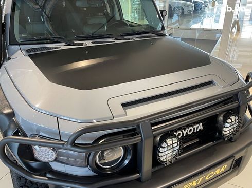 Toyota FJ Cruiser 2013 - фото 7