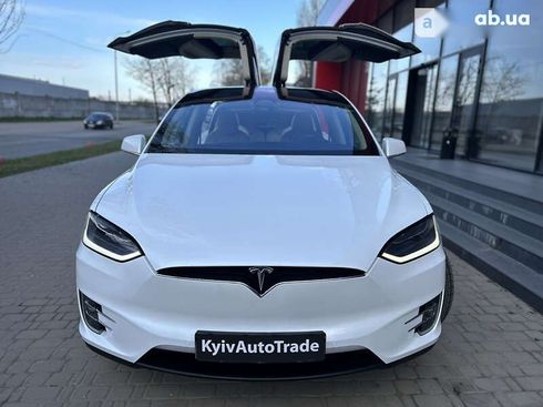 Tesla Model X 2017 - фото 23