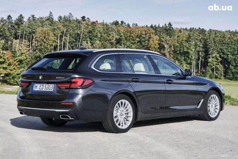 BMW 5 серия 2023 - фото 3