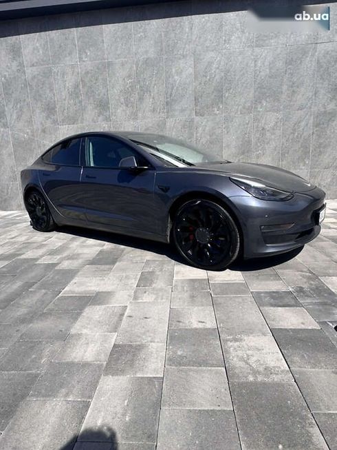 Tesla Model 3 2022 - фото 6