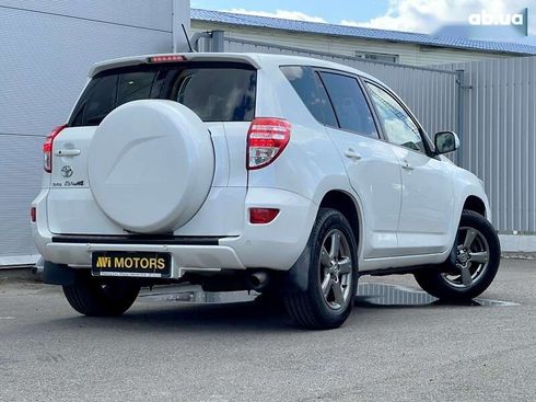Toyota RAV4 2012 - фото 4