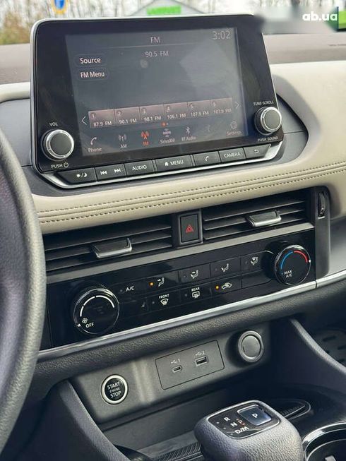 Nissan Rogue 2021 - фото 16