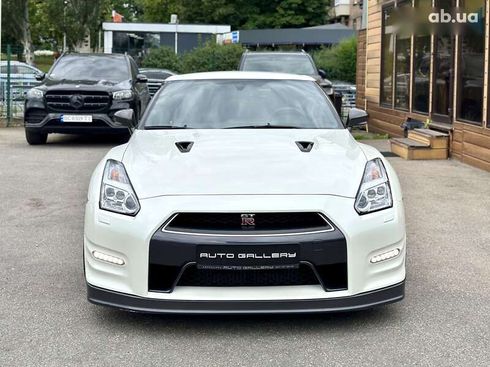 Nissan GT-R 2013 - фото 4