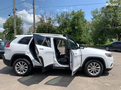 Jeep Cherokee 2018 белый - фото 16