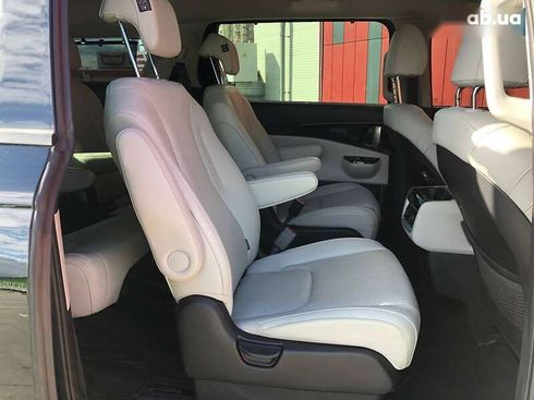 Kia Carnival 2021 - фото 10