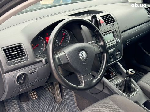 Volkswagen Golf 2005 серый - фото 16