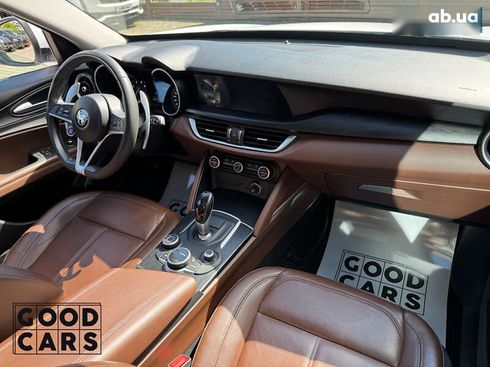 Alfa Romeo Stelvio 2018 - фото 24