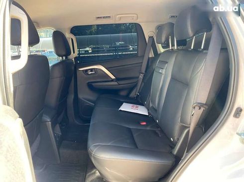 Mitsubishi Pajero Sport 2024 - фото 16