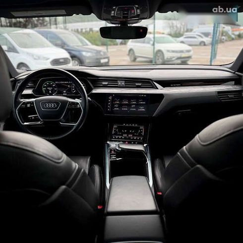 Audi E-Tron 2019 - фото 30