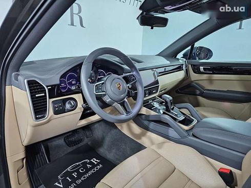 Porsche Cayenne Coupe 2023 - фото 20