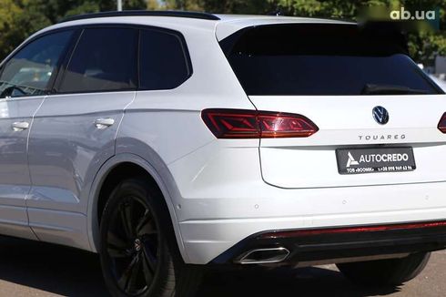 Volkswagen Touareg 2023 - фото 8