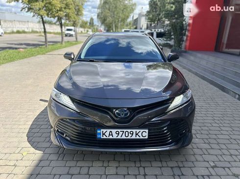 Toyota Camry 2020 - фото 4