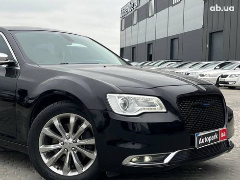 Chrysler 300 2018 черный - фото 7