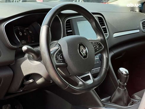 Renault Megane 2017 - фото 27