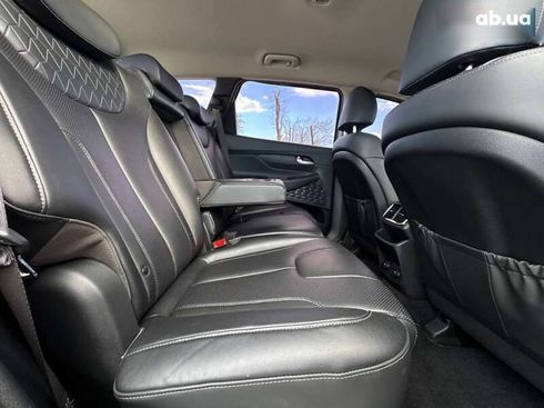 Hyundai Santa Fe 2018 - фото 12