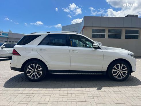 Mercedes-Benz GLE-Class 2017 белый - фото 6